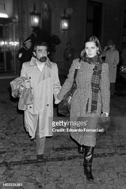 Martin Scorsese, famous film director, holding hands with his wife Isabella Rossellini, italian actress and Lancome testimonial. February 01, 1982.