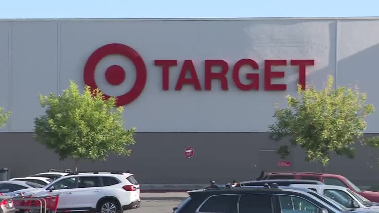 Target Store Foothill Ranch Ca 235 Target Store Exterior Stock Videos, Footage, & 4K Video Clips ...