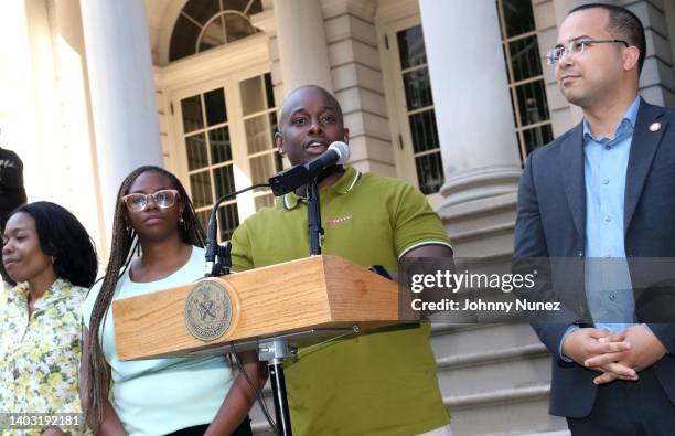 Councilman Kevin Riley Nantasha Williams Photos and Premium High Res Pictures - Getty Images