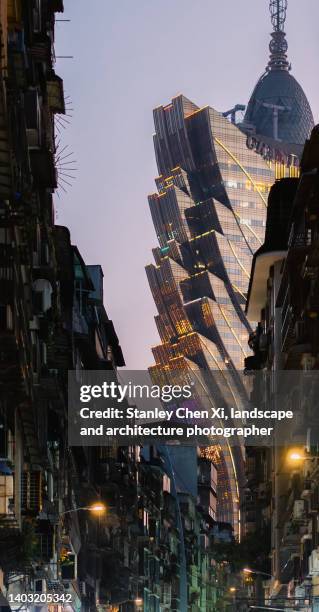 grand lisboa hotel and macau - macao fotografías e imágenes de stock