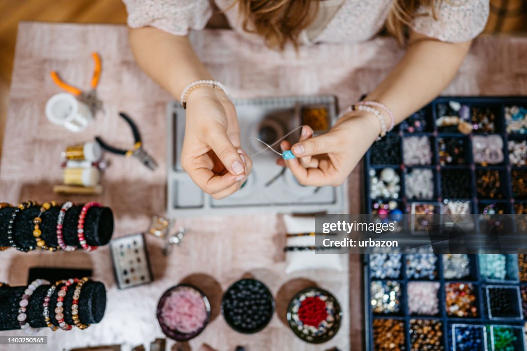 Faire des bijoux avec des perles
