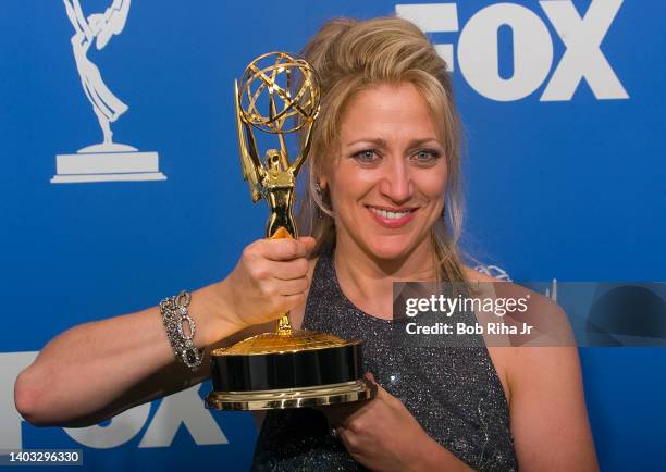 Emmy Winner Edie Falco backstage at the 52nd Emmy Awards Show at the Shrine Auditorium, September 12, 1999 in Los Angeles, California.