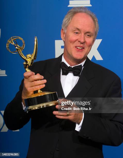 Emmy Winner John Lithgow backstage at the 52nd Emmy Awards Show at the Shrine Auditorium, September 12, 1999 in Los Angeles, California.