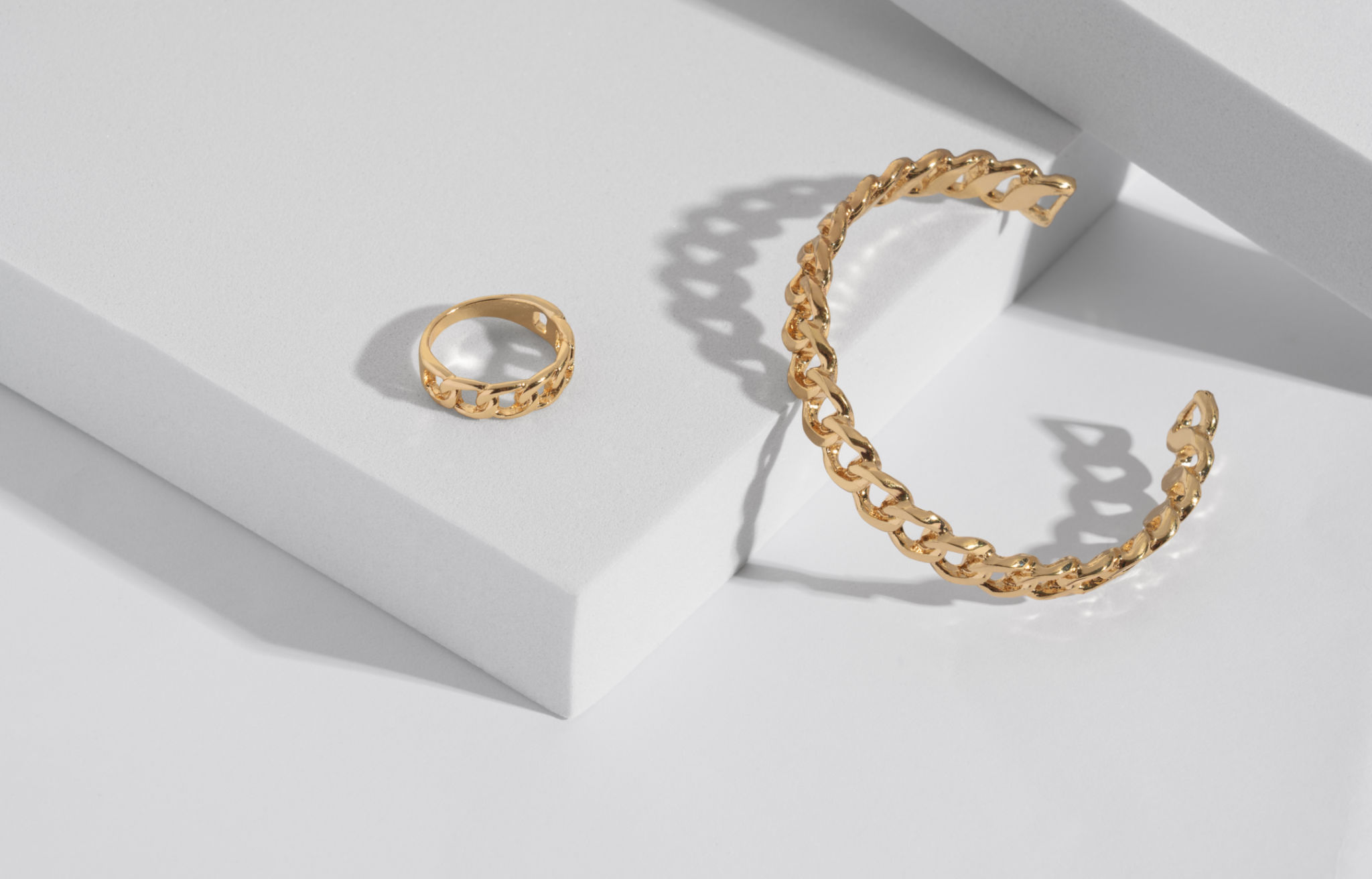 modern jewelry design