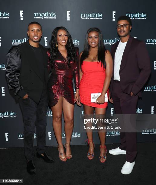 Sharale W Mathis Greg Clark Jr Photos and Premium High Res Pictures - Getty Images