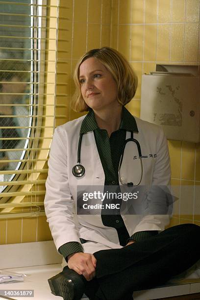 Only Connect" Episode 11 -- Air Date -- Pictured: Sherry Stringfield as Doctor Susan Lewis -- Photo by: NBCU Photo Bank