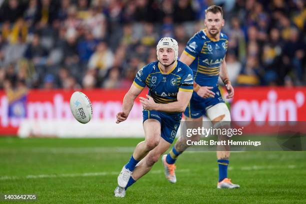 Reed Mahoney of the Eels runs the ball during the round 15 NRL match between the Parramatta Eels and the Sydney Roosters at CommBank Stadium, on June...