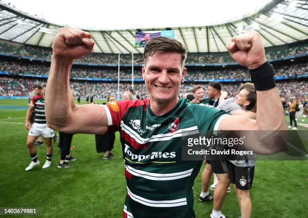 Freddie Burns of Leicester Tigers, who scored the winning drop goal, celebrates their side's win after the final whistle of the Gallagher Premiership...