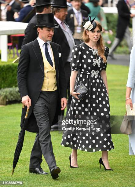 Princess Beatrice and Edoardo Mapelli Mozzi attend day 5 of Royal Ascot at Ascot Racecourse on June 18, 2022 in Ascot, England.