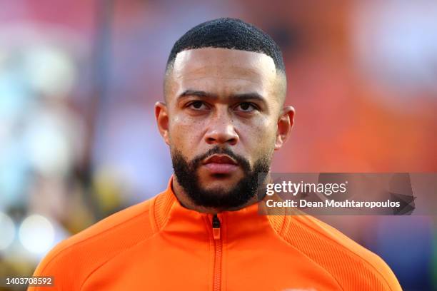 Memphis Depay of Netherlands stands for the national anthem prior to the UEFA Nations League League A Group 4 match between Netherlands and Poland at...