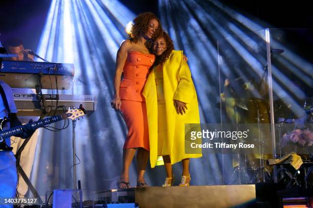 Holly Robinson Peete and Stephanie Mills onstage during DesignCare 2022 Gala to benefit the HollyRod Foundation on June 18, 2022 in Los Angeles,...