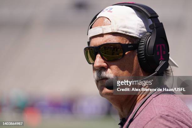 Head coach Jeff Fisher of the Michigan Panthers looks on in the first quarter of the game against the Pittsburgh Maulers at Legion Field on June 19,...