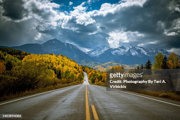 fall color along the san juan skyway scenic byway near telluride colorado - mt wilson colorado stock pictures, royalty-free photos & images