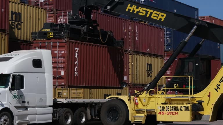 Container Lorry Unloading Forklift Unloading Truck Videos and HD Footage - Getty Images