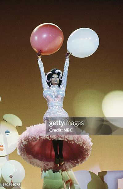Chest Baloon 428 Chest Balloon Stock Photos, High-Res Pictures, and Images - Getty ...