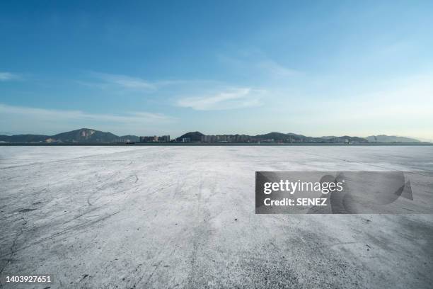 empty parking lot - city square stock pictures, royalty-free photos & images