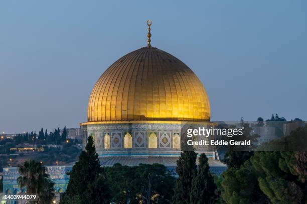 the dome of the rock in jerusalem - al aqsa fotografías e imágenes de stock