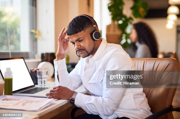 Sad Call Handler Sad Call Center Rep Photos and Premium High Res Pictures - Getty Images