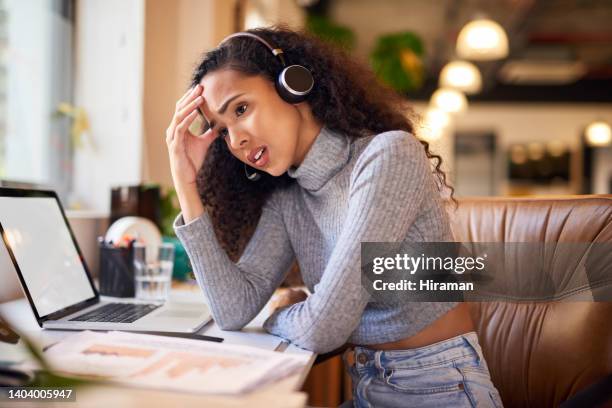 Sad Call Handler Sad Call Center Rep Photos and Premium High Res Pictures - Getty Images