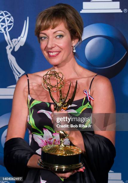 Emmy Winner Allison Janney backstage at the 53rd Emmy Awards Show, November 4, 2001 in Los Angeles, California.