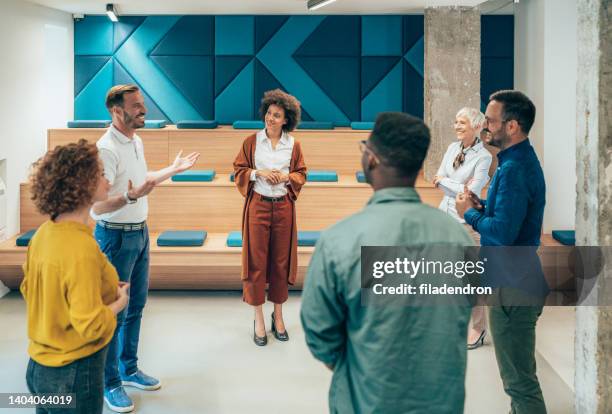 Social Distance Conference Setups 722 Staff Meeting Social Distance Stock Photos, High-Res Pictures, and ...