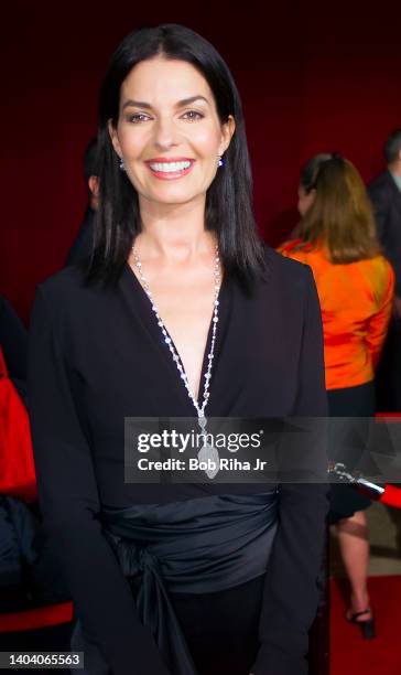 Actress Sela Ward arrives at the 53rd Emmy Awards Show, November 4, 2001 in Los Angeles, California.