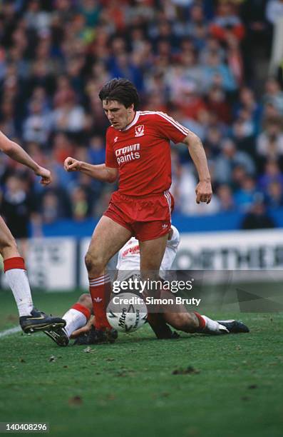 Liverpool F.C. Footballer Peter Beardsley during the FA Cup semifinal against Nottingham Forest at Hillsborough, Sheffield, April 1988. Liverpool won...