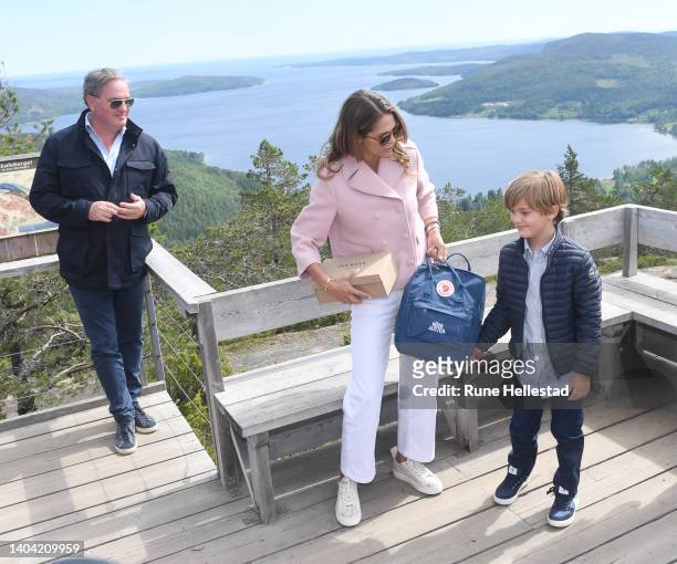 Prince Nicolas of Sweden, Princess Madeleine of Sweden and Chris O'Neill visit Skuleberget on June 21, 2022 in Skuleberget, Sweden.