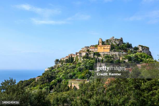 vista da cidade medieval velha eze - eze village - fotografias e filmes do acervo