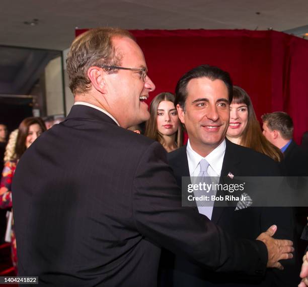 Andy Garcia and Kelsey Grammer greet each other as they arrive at the 53rd Emmy Awards Show, November 4, 2001 in Los Angeles, California.