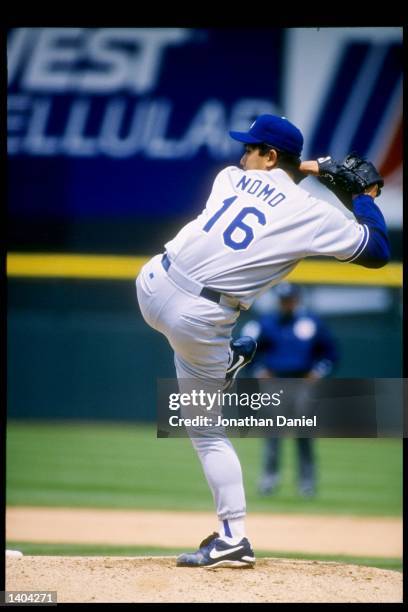 Pitcher Hideo Nomo of the Los Angeles Dodgers winds up for the pitch. Mandatory Credit: Jonathan Daniel /Allsport