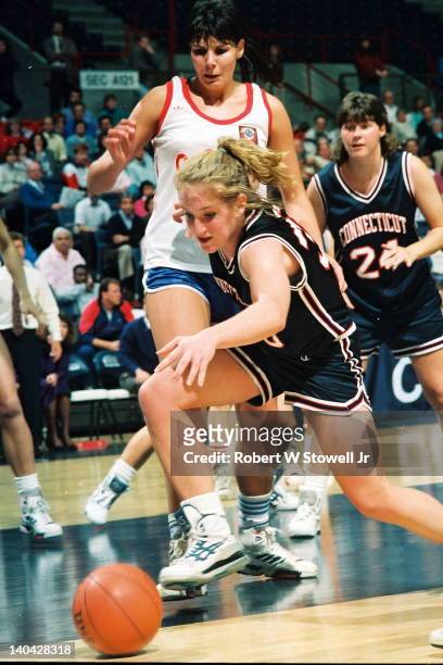 The University of Connecticut's Meghan Pattyson runs down a loose ball during a game against the Russian national team, Storrs, CT, 1991.