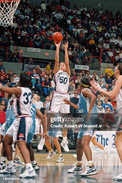 University of Connecticut's star player Rebecca Lobo shoots a jumpshot in the paint against the University of Rhode Island, Gampel Pavilion, Storrs,...