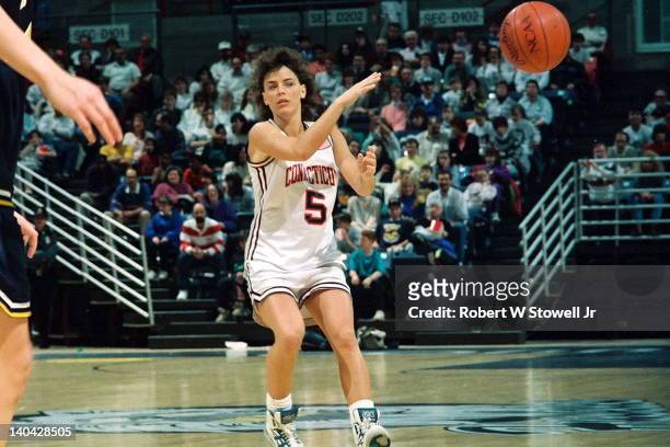American basketball player Debbie Baer of the University of Connecticut passes the ball during a game againts the University of Iowa, in Gampel...