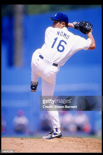 Pitcher Hideo Nomo of the Los Angeles Dodgers winds up for the pitch  News Photo - Getty Images