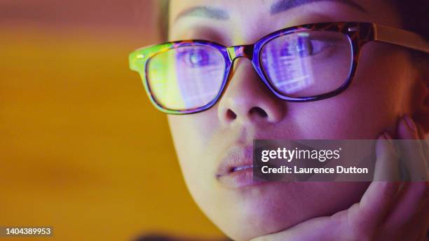 work data reflected spectacles - close up face computer stock pictures, royalty-free photos & images