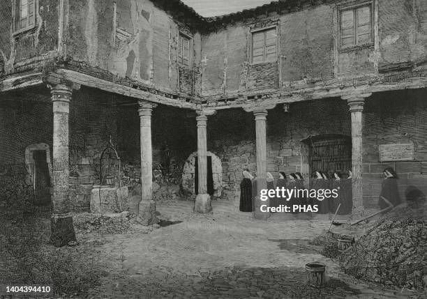 Spain, Salamanca. House of Santa Teresa. Patio. Engraving by Rico. La Ilustración Española y Americana, 1882.