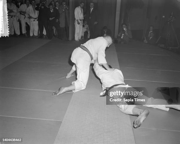 Judo match Belgium against The Netherlands at Antwerp, March 4 Judo, matches, The Netherlands, 20th century press agency photo, news to remember,...