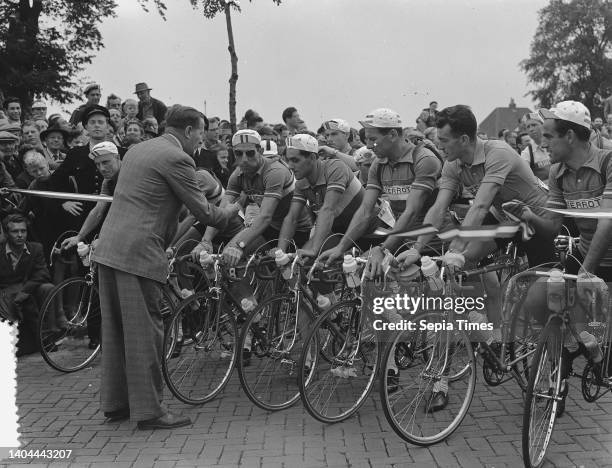 Tour de France , departure from Amsterdam, start at Haagseweg, the official start with the French, July 8 sports, bicycle racing, The Netherlands,...