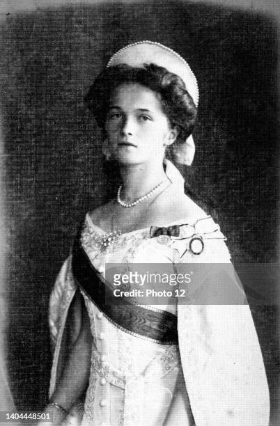 Grand Duchess Olga , eldest daughter of Nicholas II and Alexandra Feodorovna .