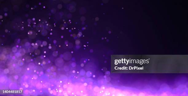 purple defocused lights - púrpura fotografías e imágenes de stock