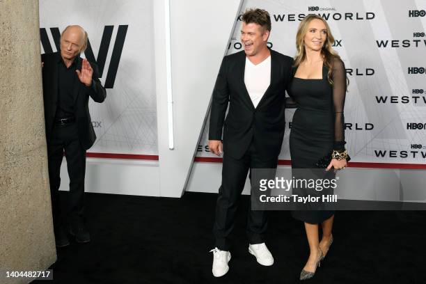 Ed Harris plays hide and seek with photographers as Luke and Samantha Hemsworth attend the premiere of HBO's "Westworld" Season 4 at Alice Tully...