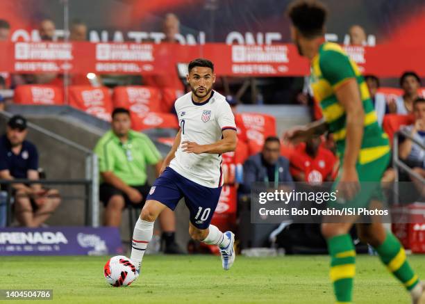 Craig Roldan 1,596 Cristian Roldan Photos & High Res Pictures - Getty Images