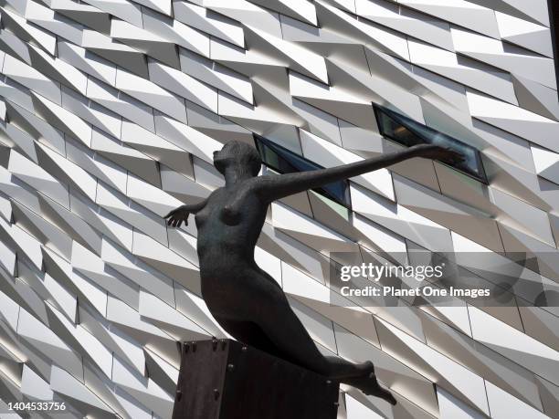 Titanic Belfast and the Titanica sculpture.