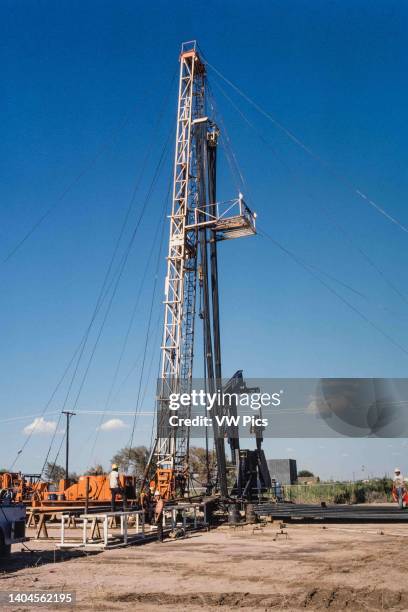 Oil Casing Photos and Premium High Res Pictures - Getty Images