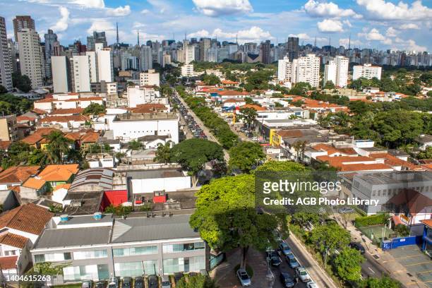 Sao Paulo, SP, Brasil, . VISTA AÉREA. Vista aérea do trânsito da Avenida Rebouças e do Bairro Jardim Europa, na zona oeste de Sao Paulo, SP. Aerial...