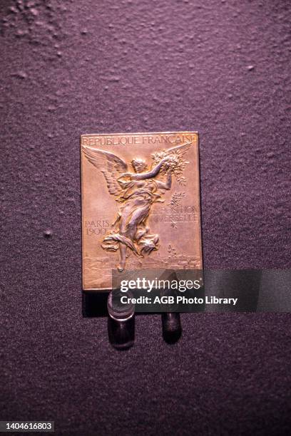 Medalha da olimpíada de 1900 - Exposiçao 'Jogos Olímpicos: Esporte, Cultura e Arte' - Acervo do Museu Olímpico do COI, Olympics medal 1900,Paris,...