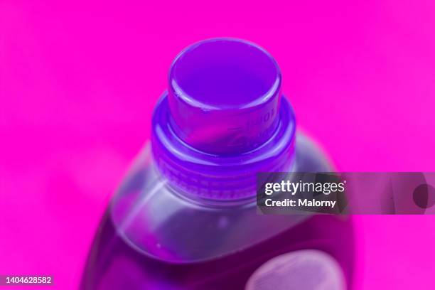 close-up of purple laundry detergent. - waschmittel stock-fotos und bilder