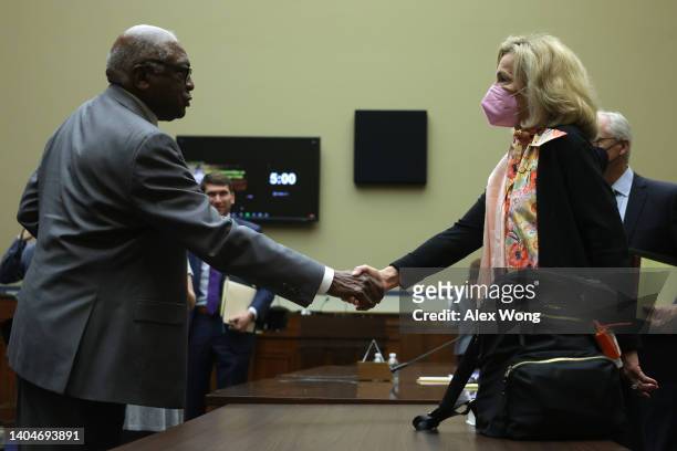 Former Trump Administration Coronavirus Response Coordinator Dr. Deborah Birx shakes hands with Subcommittee Chairman Rep. James Clyburn prior to a...