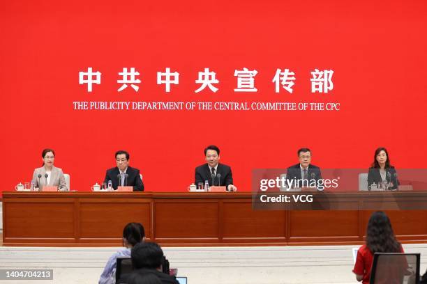 Chen Yulu , Vice Governor of the People's Bank of China, Xiao Yuanqi , Vice Chairman of the China Banking and Insurance Regulatory Commission, Wang...